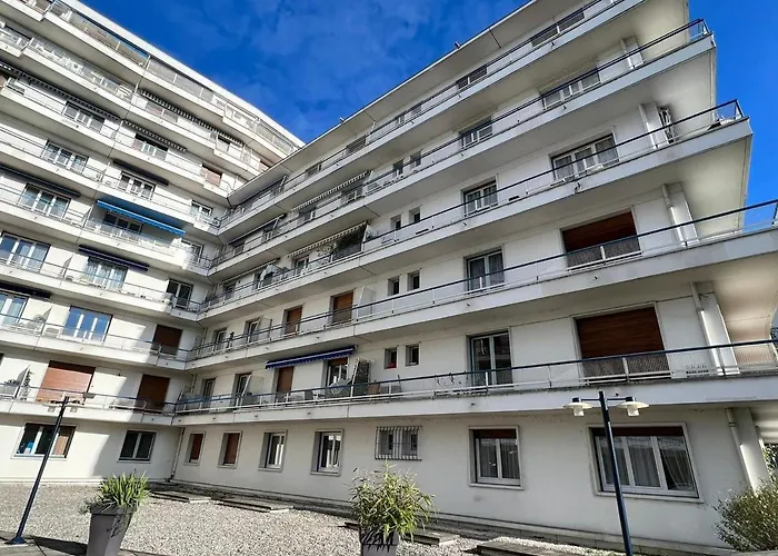 T3 Confortable Centre Aix-les-bains, Parking, Animaux Adm. - Fr-1-555-81 Apartment *